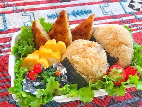 Trưa nào 9X cũng mang cơm tới tận công ty cho chồng, mỗi tuần chi 5 triệu tiền ăn-7