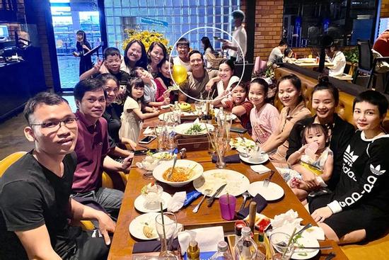 'Mẹ bầu' Hà Hồ lộ mặt mộc khác lạ cận ngày sinh, lời nhắn nhủ dành cho mẹ ruột ẩn ý chuyện tương lai