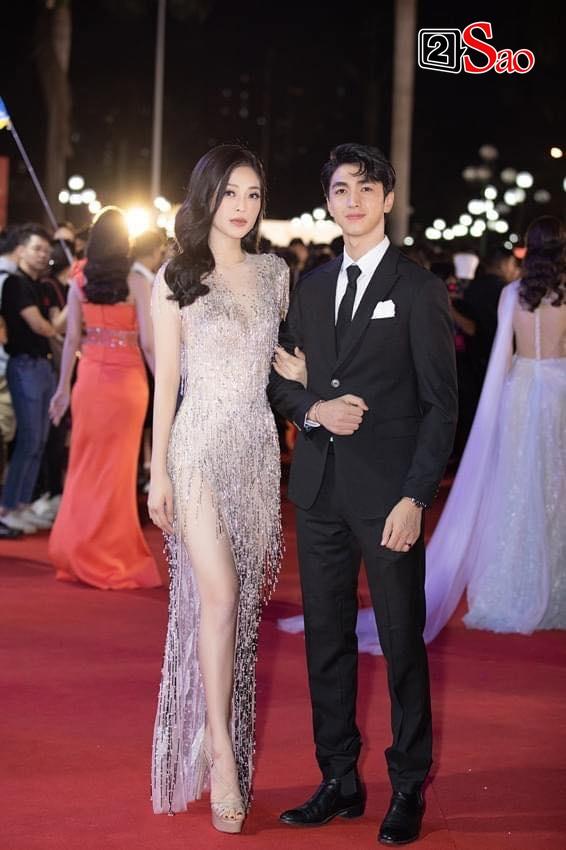 Bán kết Hoa hậu Việt Nam 2020: Kiều Loan lộ miếng dán ngực - Đỗ Mỹ Linh makeup quá tay-8