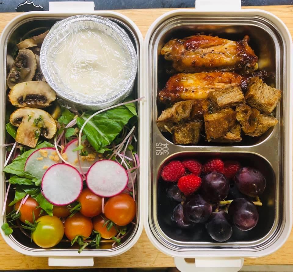 Cơm trưa cả tuần đi làm của vợ 9X nấu cho chồng, chỉ 50k đổ lại mà chẳng trùng món nào-5