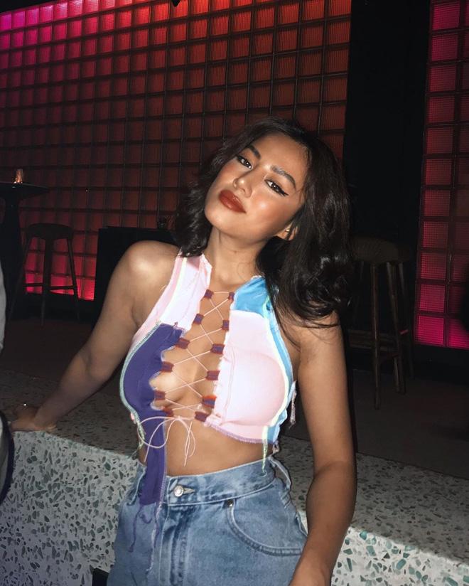 Phụ em đi thi Rap Việt, chị gái chiếm spotlight từ sân khấu đến đời thường-3