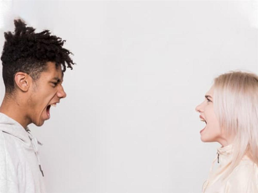 7 cách đơn giản giúp các ông chồng làm hòa với vợ-2