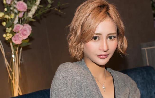 Mẫu nữ Nhật Bản phẫu thuật thẩm mỹ 100 lần vì bị chê giống khỉ đột-8