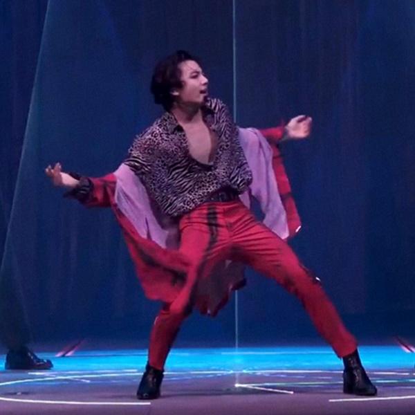 Jungkook độc chiếm MXH ngày thứ 2 Map Of The Soul ON:E nhờ sexy tột cùng-9