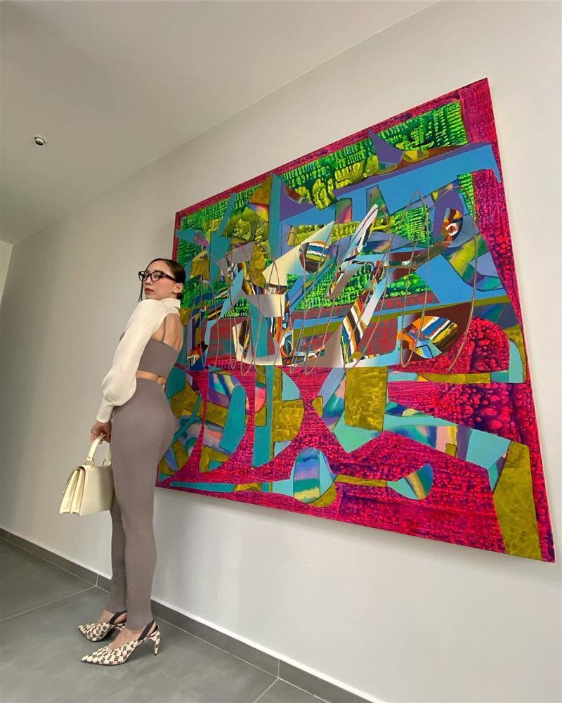 Nhờ Hoàng Touliver chụp vài tấm ảnh, Tóc Tiên nổi đóa với kiệt tác của chồng-3