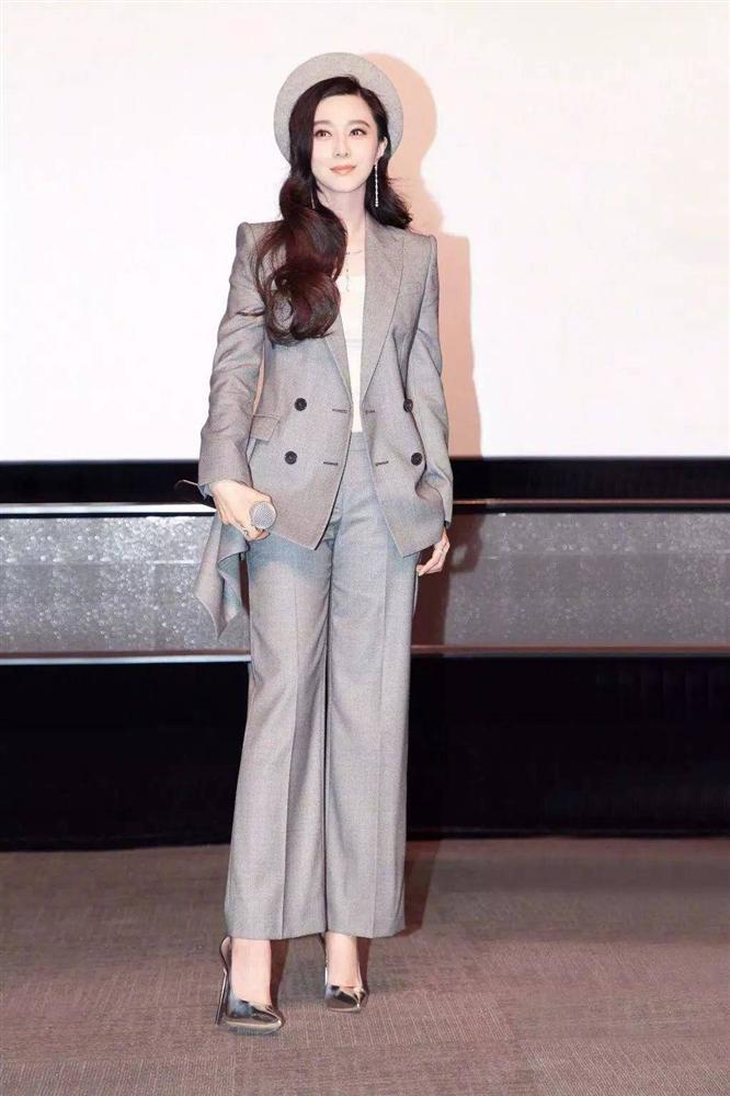 Ngoài nhẫn kim cương 75 tỉ, Phạm Băng Băng còn rất mê diện suit: đẳng cấp nữ hoàng là đây!-7