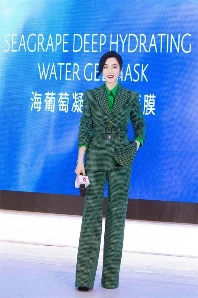 Ngoài nhẫn kim cương 75 tỉ, Phạm Băng Băng còn rất mê diện suit: đẳng cấp nữ hoàng là đây!-12