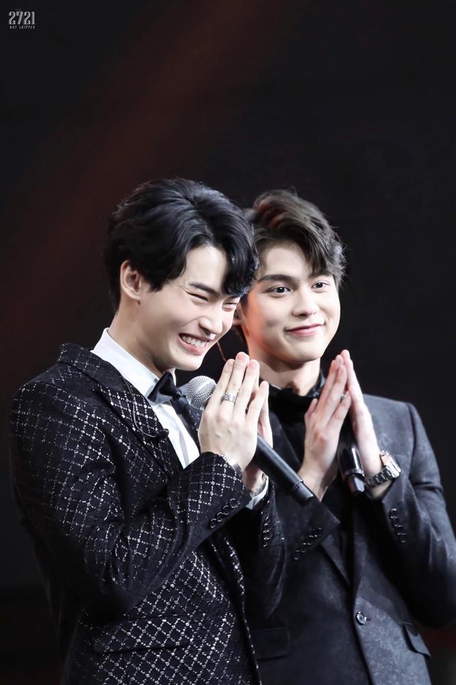 Tân Hoa hậu Hoàn vũ Thái Lan bên Bright Vachirawit: Đẹp đôi đến phát hờn-8