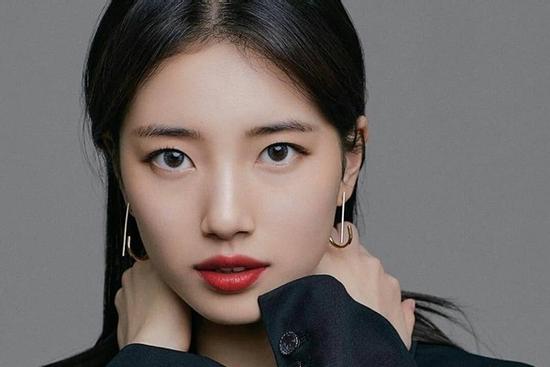 Bạn biết gì về 'tình đầu quốc dân' Bae Suzy?