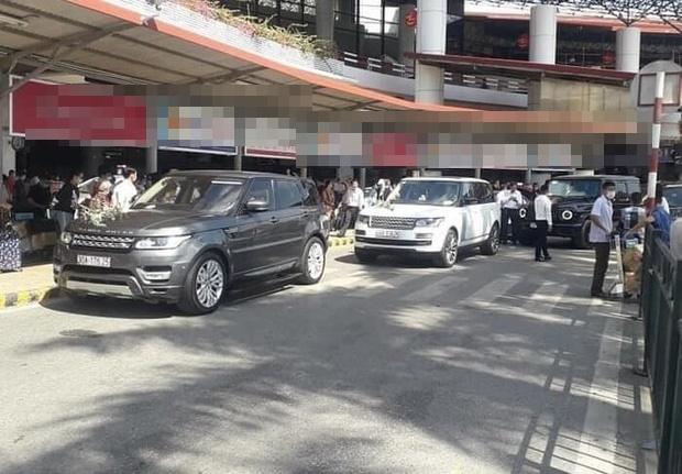 Dàn siêu xe đón dâu ở Hà Nội là của đại gia nào?-2