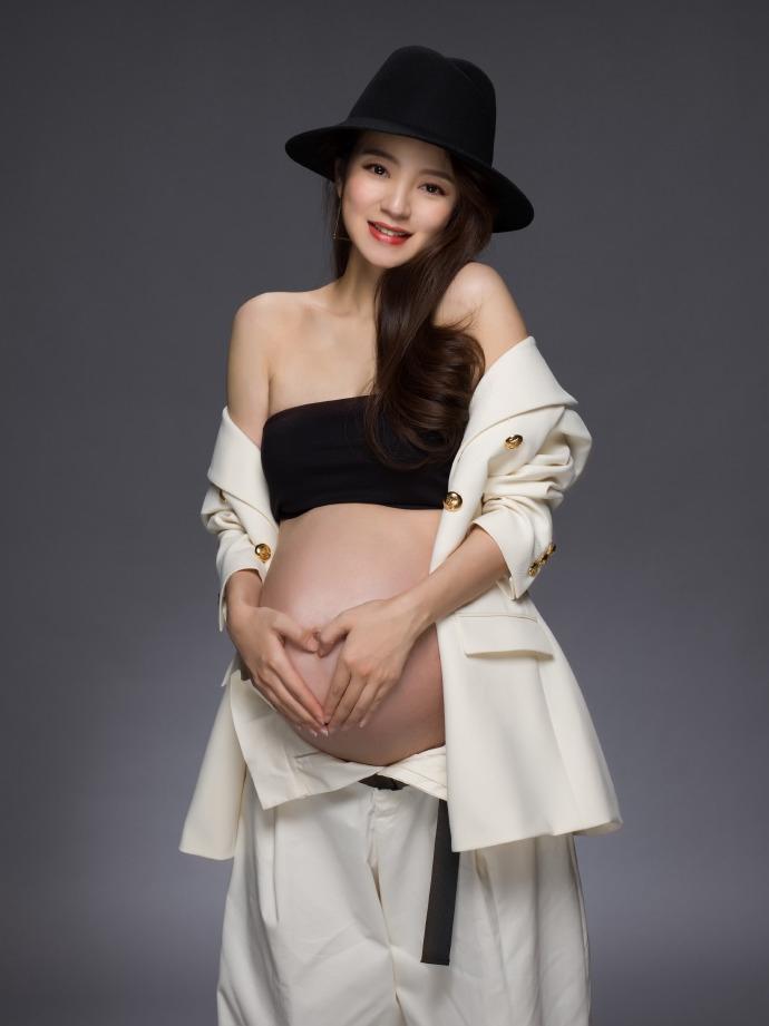 Công chúa xứ Đài An Dĩ Hiên khoe nhan sắc đỉnh cao dù bầu vượt mặt-9