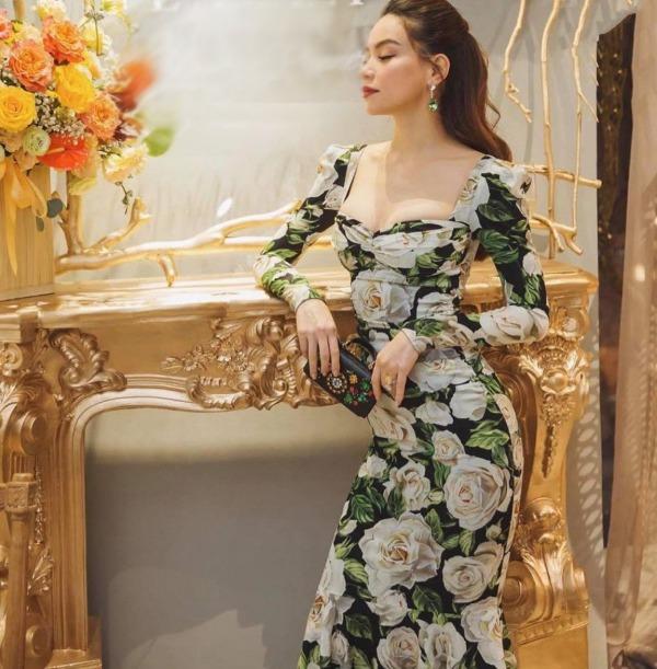 Đưa con đi chơi, Hồ Ngọc Hà đeo sương sương 4 chiếc nhẫn kim cương giá gần chục tỷ-9