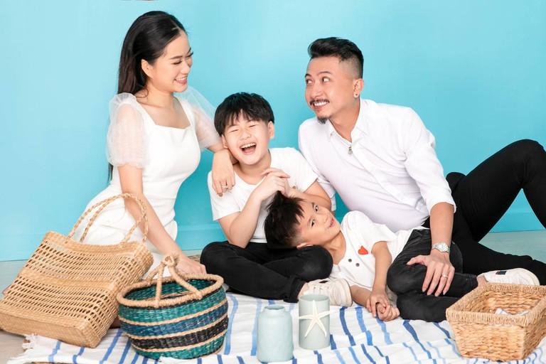 Kể chuyện ngủ 4 tiếng với Hứa Minh Đạt, Lâm Vỹ Dạ bị đồng nghiệp chơi khăm-6