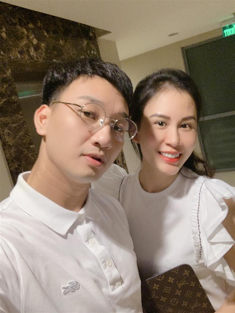 Vợ chồng Thành Trung liên tiếp gặp sự cố khi ra phố đón thu-1