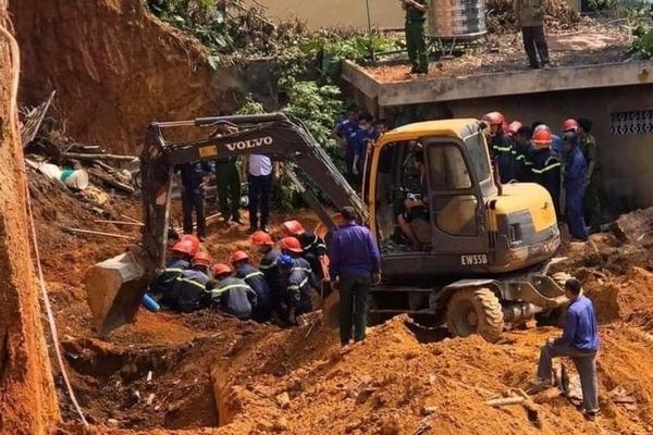 Vụ sạt lở Thủy điện Rào Trăng 3: Tang thương bao phủ xóm nghèo-4