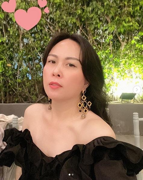 Đầu tư khuyên tai trăm triệu, Phượng Chanel mix hàng hiệu như chơi đồ hàng-12