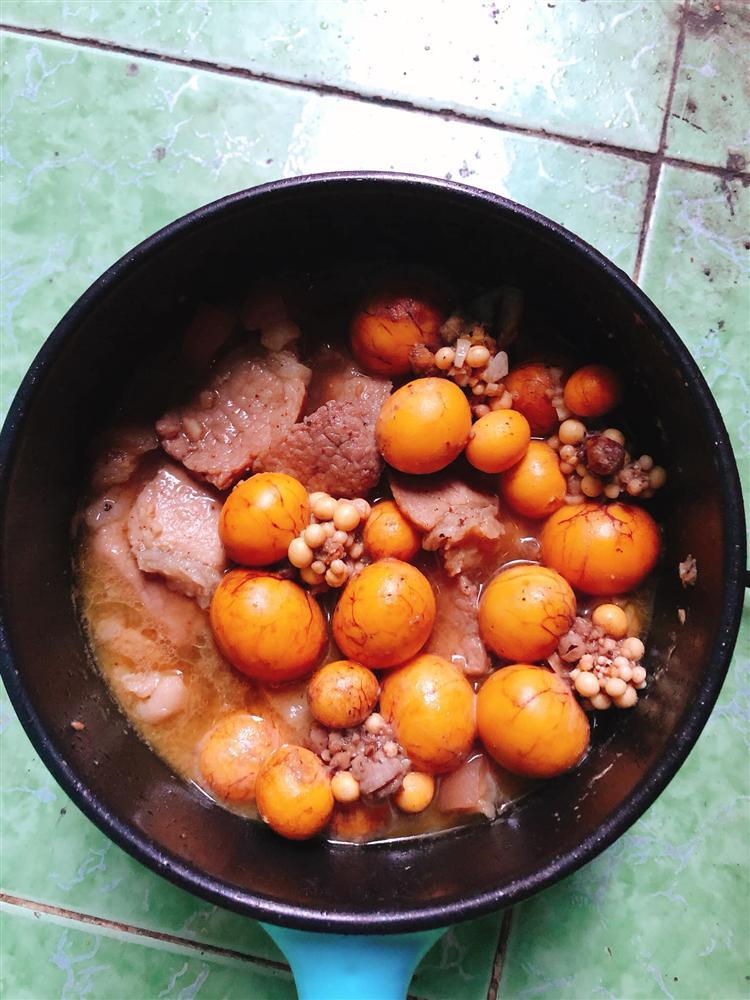 Chàng 9X nấu 1001 món ngon chỉ nhờ một chiếc nồi khiến chị em thi nhau vào nhận người quen-10