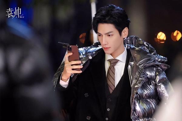 3 nam thần thanh xuân vườn trường hot nhất màn ảnh Trung 2020-1