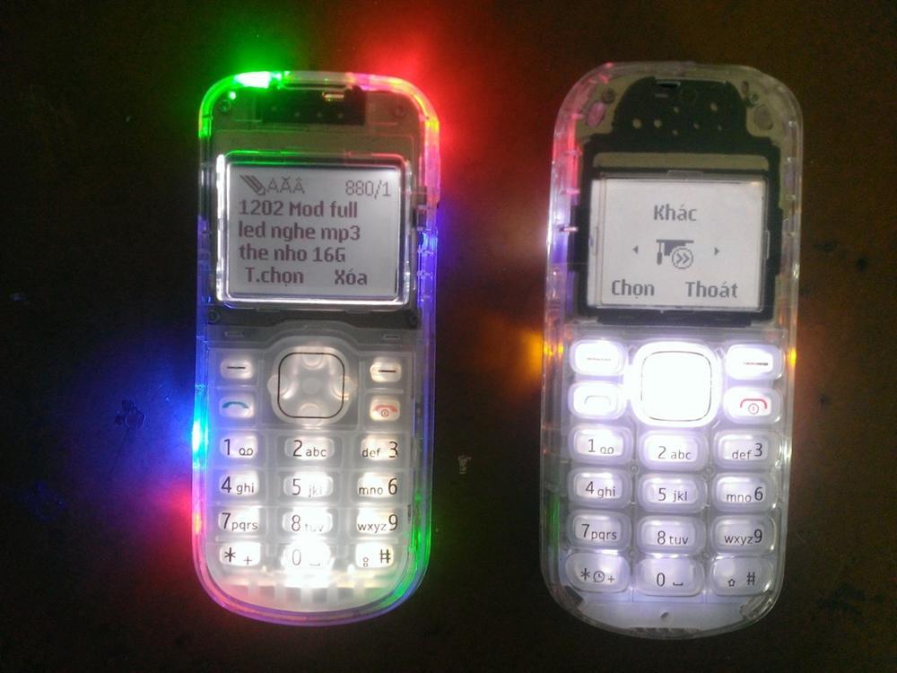 Mốt làm đẹp điện thoại 10 năm trước của giới trẻ Việt-2