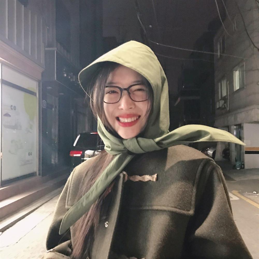 Người hâm mộ tưởng niệm một năm Sulli qua đời-4