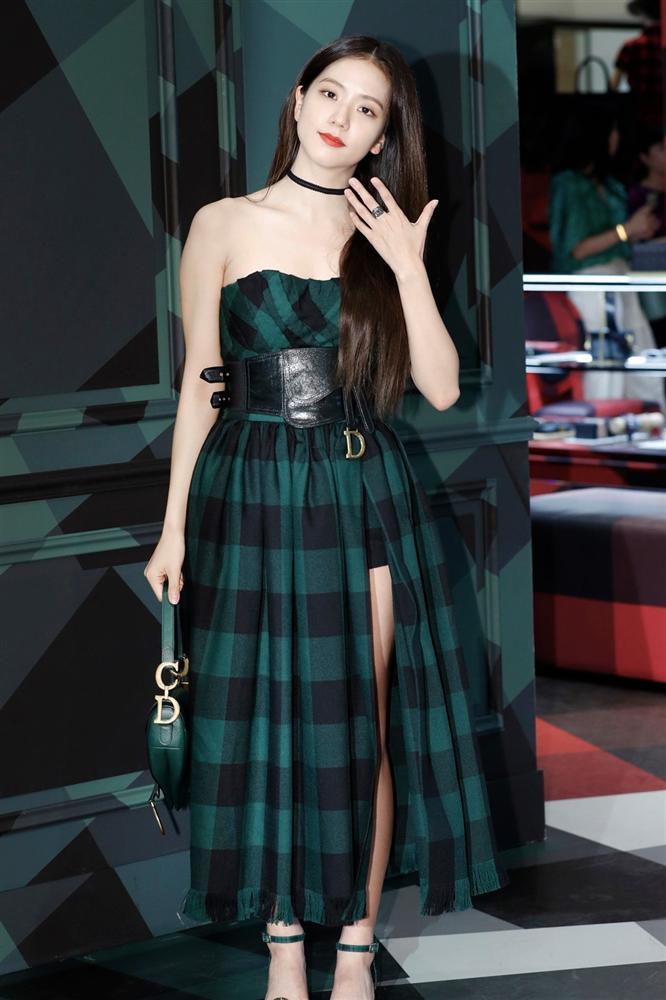 3 sự kiện đánh dấu nhan sắc đẹp như tiên tử của Jisoo BLACKPINK-8