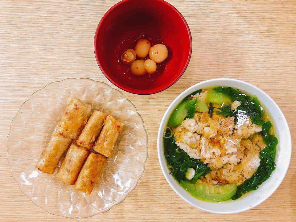 9X khoe cơm độc thân chưa đầy 30k/bữa, ăn một mình sợ cô đơn phải rủ thêm người về-15