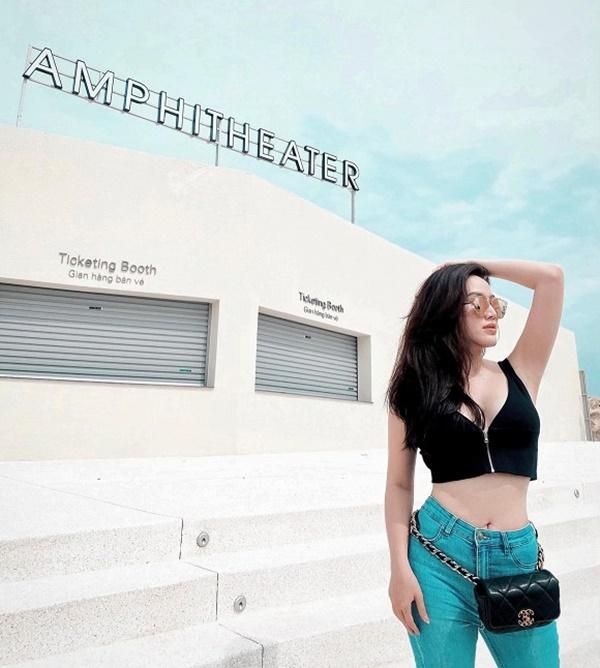 Bảo Thy hài hước: "Mập hay ốm không quan trọng! Chỉ cần bản thân cảm thấy lạc quan vui vẻ cộng thêm ráng hóp mỗi lần mặc crop-top thì vẫn cứ là OK".