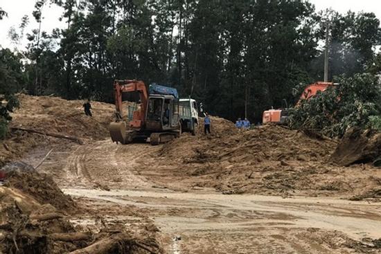 Vẫn chưa tìm được 13 người mất tích gần Thủy điện Rào Trăng 3