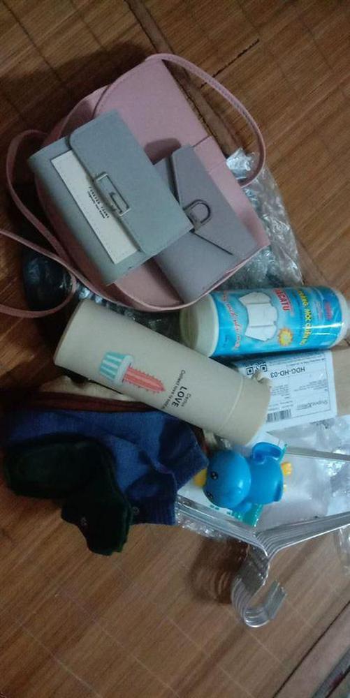 Săn sale 1.000 đồng: Mua ốp điện thoại nhận cục đá, mua dây buộc tóc nhận 1 cái chun-10