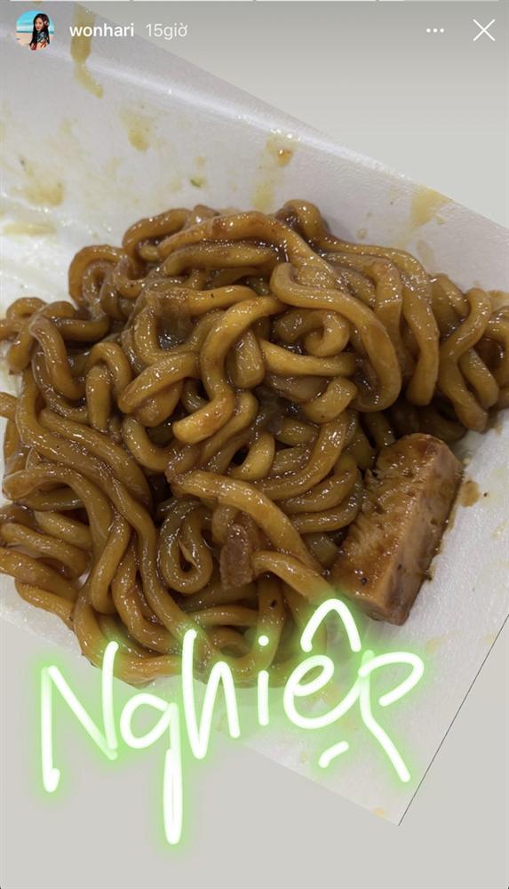 Cười mệt với Hari Won: ngoài ăn bữa chính, bữa phụ còn có thêm cả bữa nghiệp-3