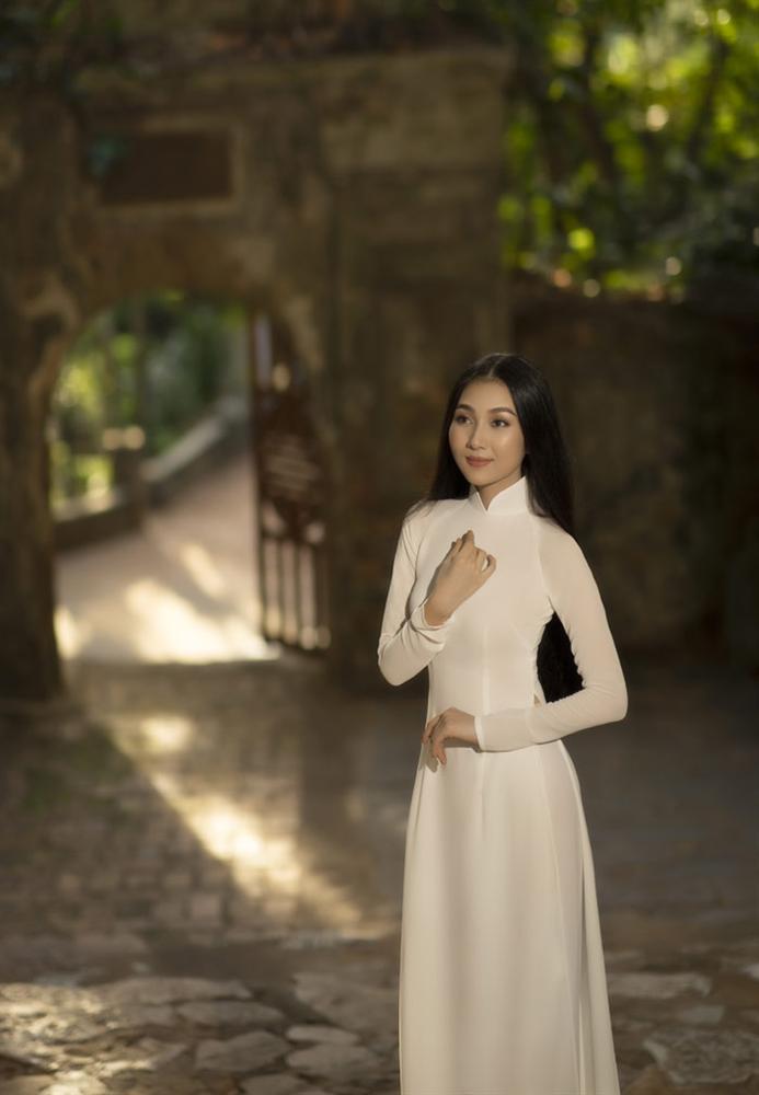 Người đẹp mặc áo dài ấn tượng nhất Hoa hậu Việt Nam 2016 giờ ra sao?-6