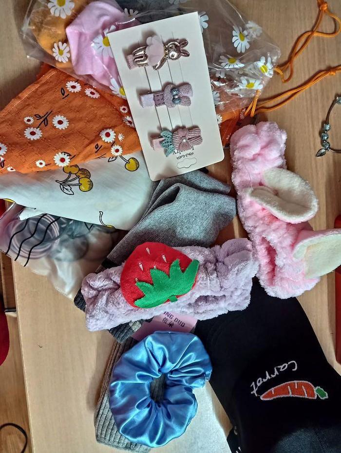 Săn sale 1.000 đồng: Mua ốp điện thoại nhận cục đá, mua dây buộc tóc nhận 1 cái chun-11