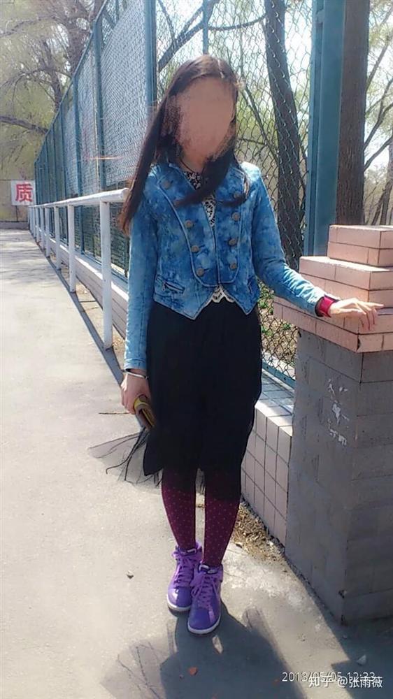 Cười ngất trước mốt thời trang cực phèn của chị em cách đây 10 năm-3