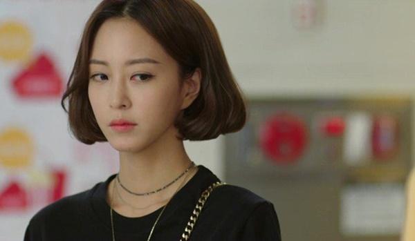 Trước lúc mất mẹ chồng bắt nhận sổ tiết kiệm 1 tỷ, yêu cầu kèm theo mới sốc-1