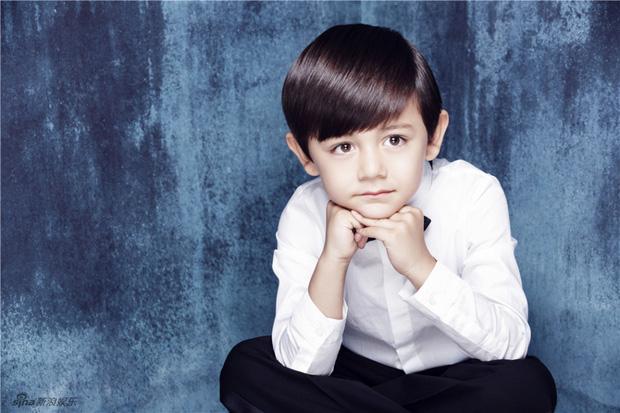 Sao nhí Bố ơi mình đi đâu thế càng lớn càng giống Trần Quán Hy kinh ngạc-3