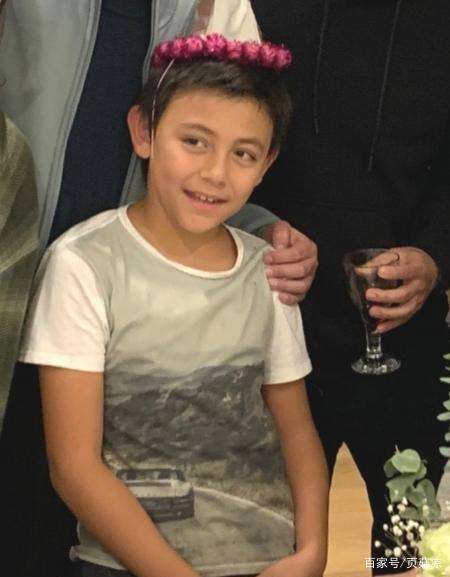 Sao nhí Bố ơi mình đi đâu thế càng lớn càng giống Trần Quán Hy kinh ngạc-5