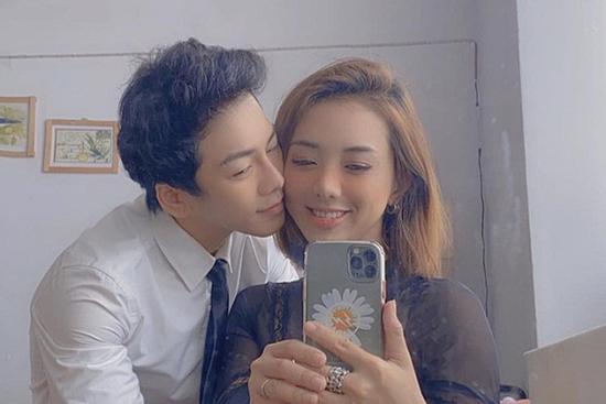 Bố mẹ ủng hộ Miko Lan Trinh yêu người chuyển giới sau thời gian phản đối