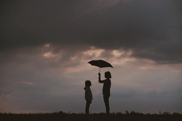 Cần một chốn bình yên giữa dòng đời sóng gió, hãy ngả vào vòng tay của các cung hoàng đạo sau-2