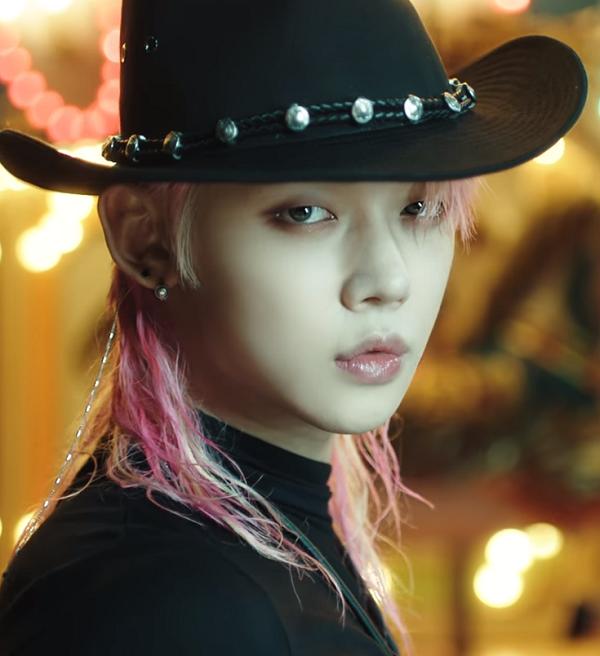 Yeonjun TXT leo thẳng top 1 trending thế giới với tạo hình cao bồi vạn người mê-1