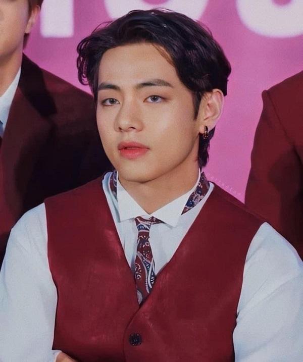 V trở thành hiện tượng trending Twitter ngay sau khi kết thúc BBMAs-2