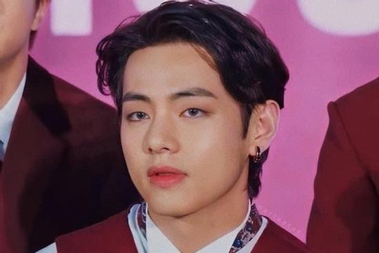 V trở thành hiện tượng trending Twitter ngay sau khi kết thúc BBMAs