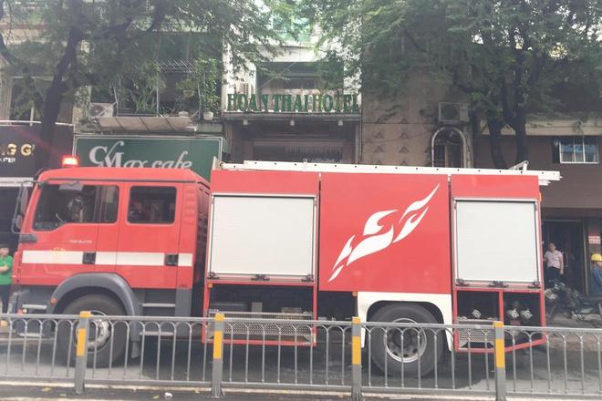 Cháy khách sạn giữa trung tâm TP.HCM-1