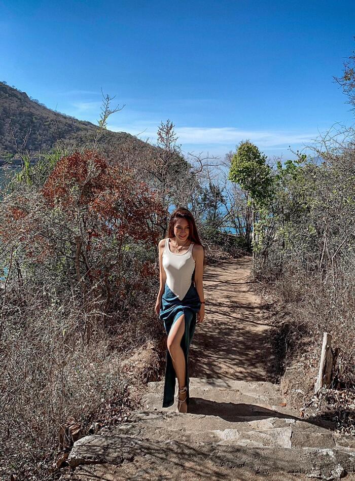 3 sao Việt đông con nhất Vbiz đi ngược quy luật tạo hóa: Cứ càng đẻ càng trẻ, càng đẹp!-10