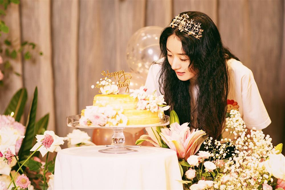 Phùng Thiệu Phong gặp sự cố khóc dở mếu dở khi mừng sinh nhật Triệu Lệ Dĩnh-6