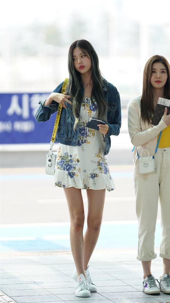 Sao nữ 16 tuổi sở hữu chân dài siêu thực, body chuẩn búp bê sống-10