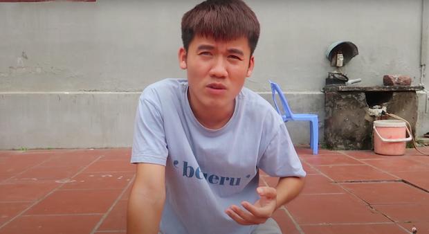 Sau án phạt nặng đến mức bị xóa kênh Youtube, Hưng Vlog bất ngờ tuyên bố sốc sẽ đi nước ngoài-4