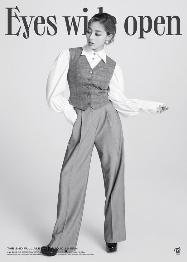 Jihyo (Twice) gây bão Twitter trong teaser album ‘Eyes Wide Open’-2
