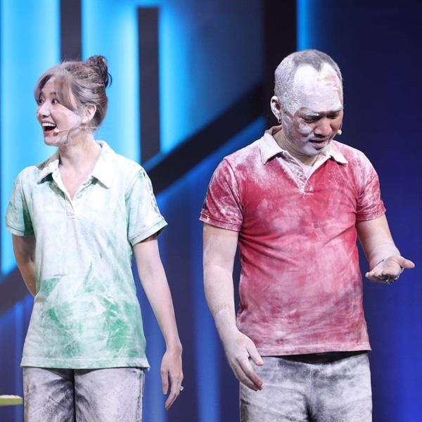 Sở hữu đôi chân ngọc ngà, Hari Won và Thiều Bảo Trâm lộ vết thương chi chít-2