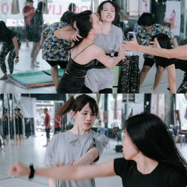 Sở hữu đôi chân ngọc ngà, Hari Won và Thiều Bảo Trâm lộ vết thương chi chít-8