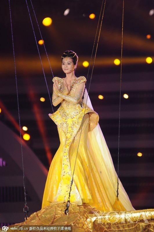 Lý Tiểu Lộ bị xóa khỏi danh sách Nữ thần Kim Ưng vì ngoại tình-7